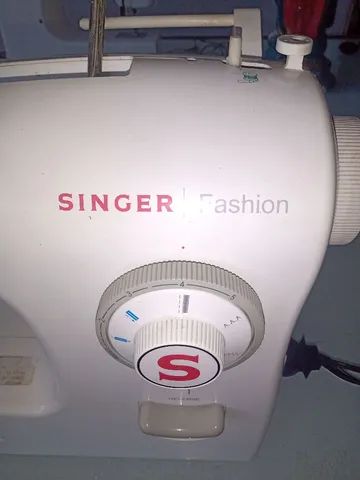Vendo máquina Singer Fashion 