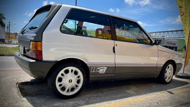 Console fiat uno  +133 anúncios na OLX Brasil