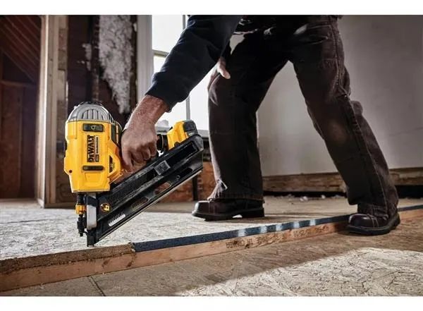 Pregador A Bateria Dewalt Dcn692b 20v 2 A 3-1/2 Polegadas 30º - Foto 5