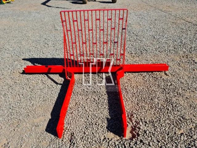 cod.870 - Parachoque para Trator MF 4265 a 4290 - TK Tratores Nova Andradina - MS   - Foto 6