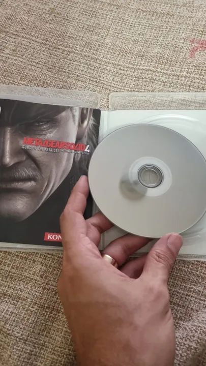 Vendo Metal Gear Solid 4 - Foto 2