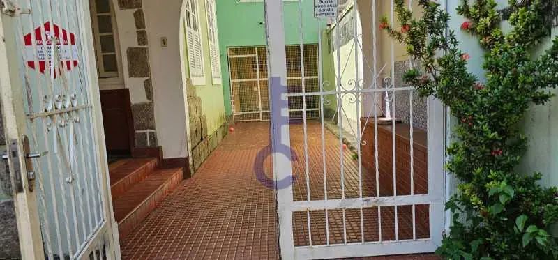 Casa - / Residencial / Comercial Tijuca