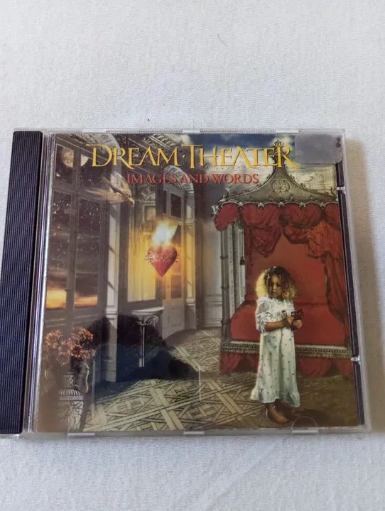 Cd Drem Theater imagens and word