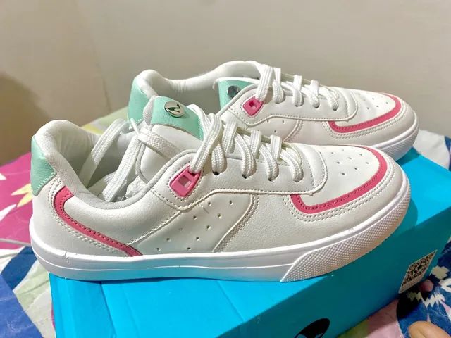 Tenis feminino best sale sapatinho de luxo