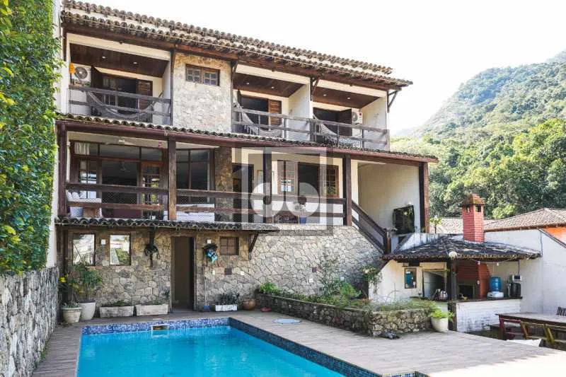 CASA SUNTUOSA NA RUA INGLES DE SOUZA ,VISTA ZONA SUL, SALÕES, VARANDAS, 4 SUÍTES, PISCINA 