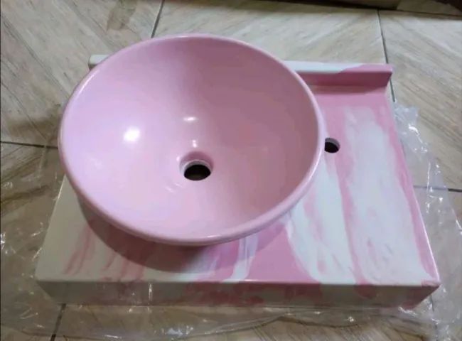 Cuba Rosa 28x28 e Bancada rajada 30x45 no mármore sintético para banheiro  - Foto 5