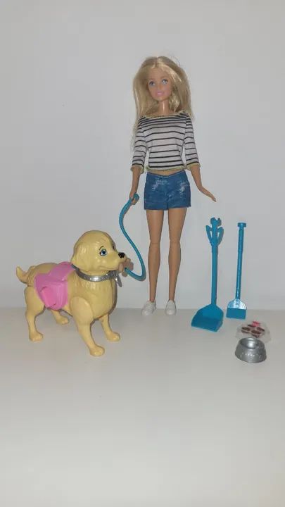 Barbie Passeio com cachorrinho 