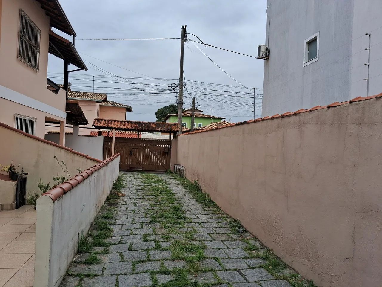 Vendo excelente casa duplex com 4 quartos - Foto 4