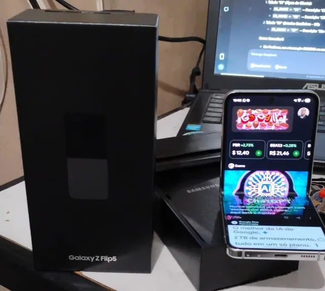 Celular Z Flip 5 Samsung na caixa