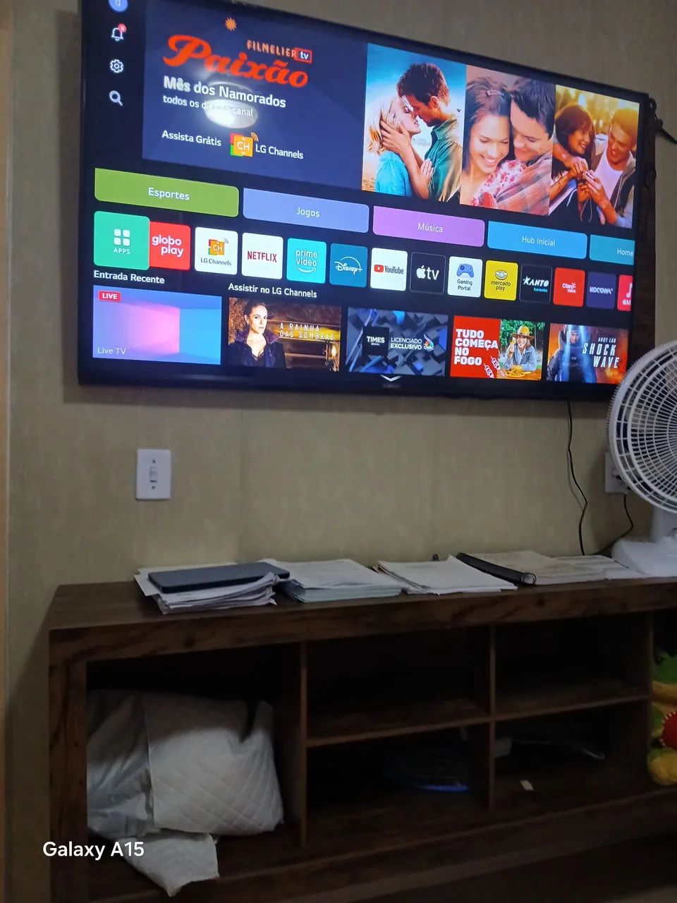 Rack de TV em Madeira Maciça com Design Moderno - Foto 2