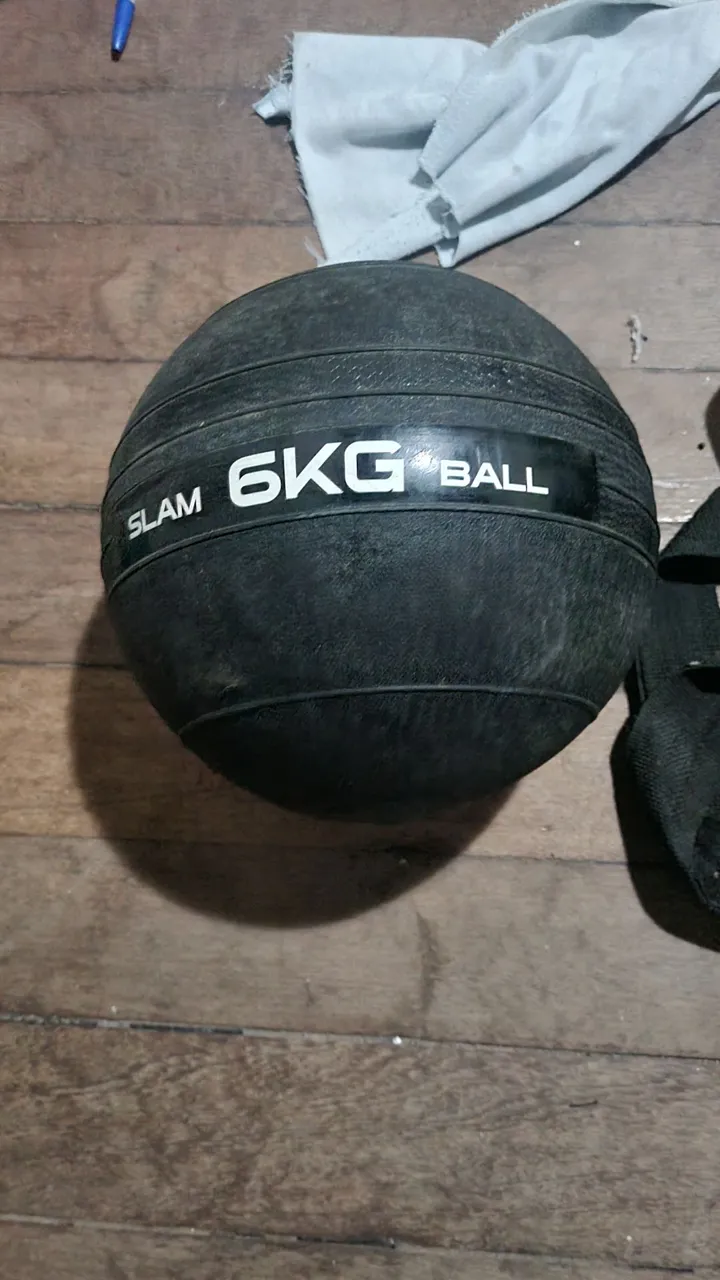 Bola de Peso Slam Ball 6kg - Treino Funcional