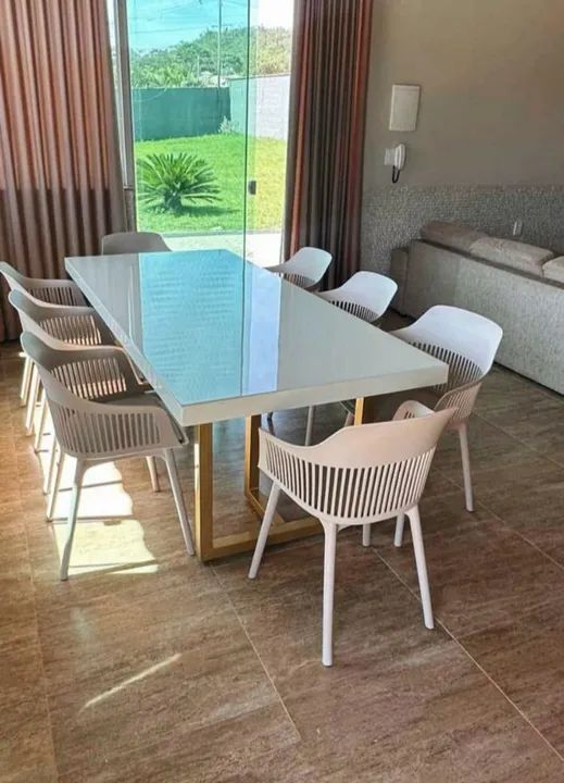 Mesa de Jantar Branca Moderna com Cadeiras