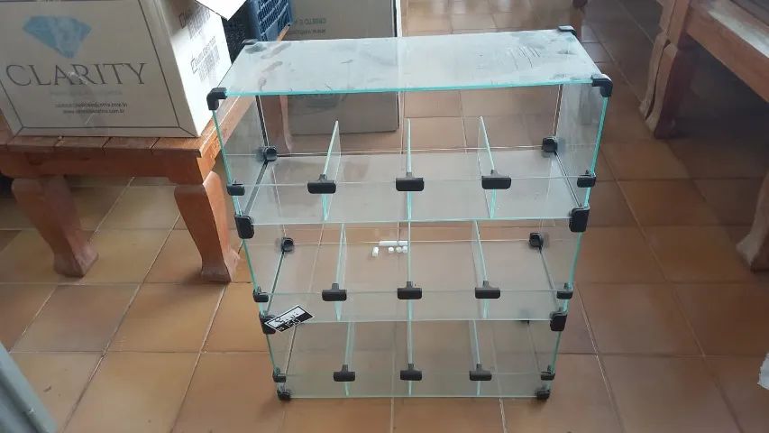 Vitrine de Vidro tipo casulo 60 alt x 50 larg x 20 prof  - Foto 2