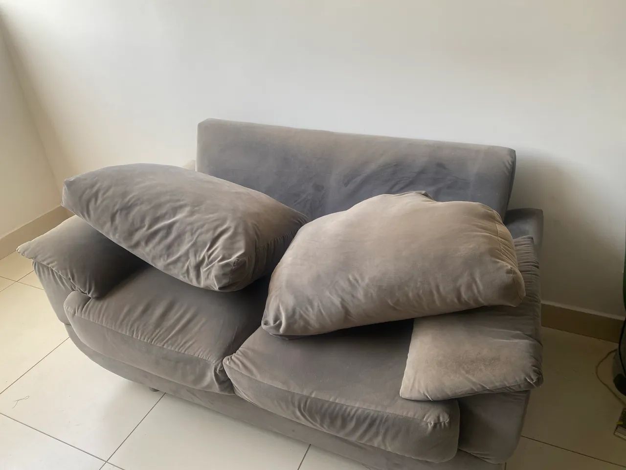 Sofá 2 lugares  - Foto 2