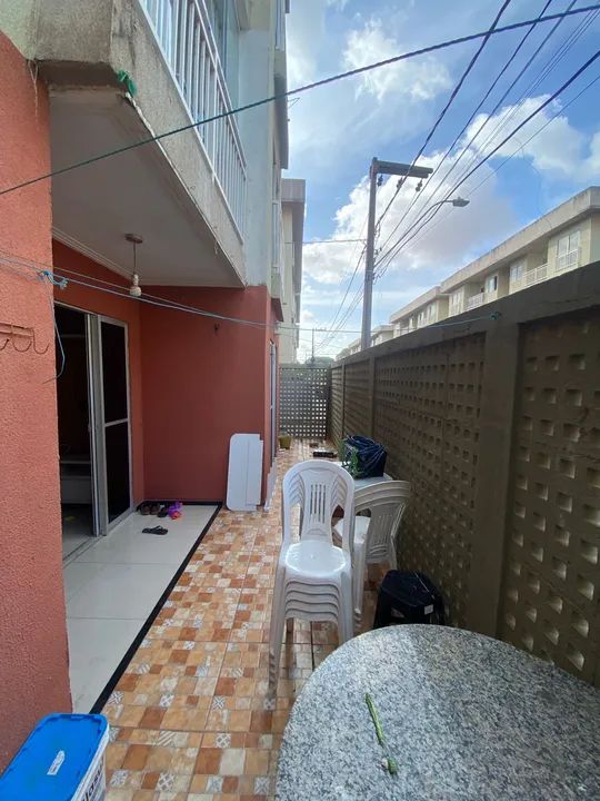 Alugo - Condominio Porto das Dunas - 2 Quartos - 2 Banheiros - Térreo com Giardino - Nasce - Foto 2