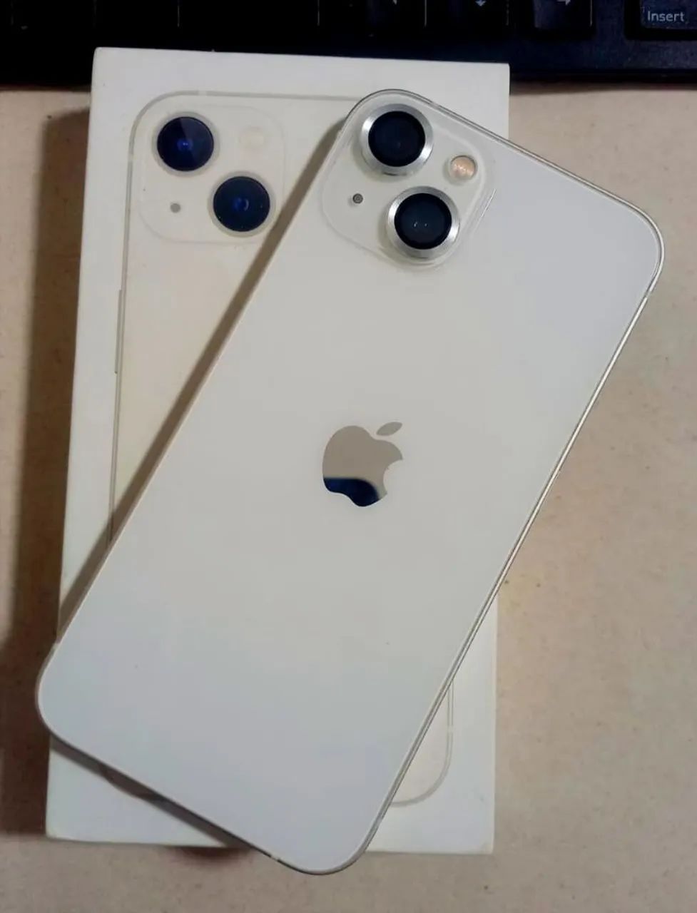 iPhone 13 128GB ホワイト Apple iPhone 13 128GB 5G - 12MP IOS - tela Super Retina XDR OLED