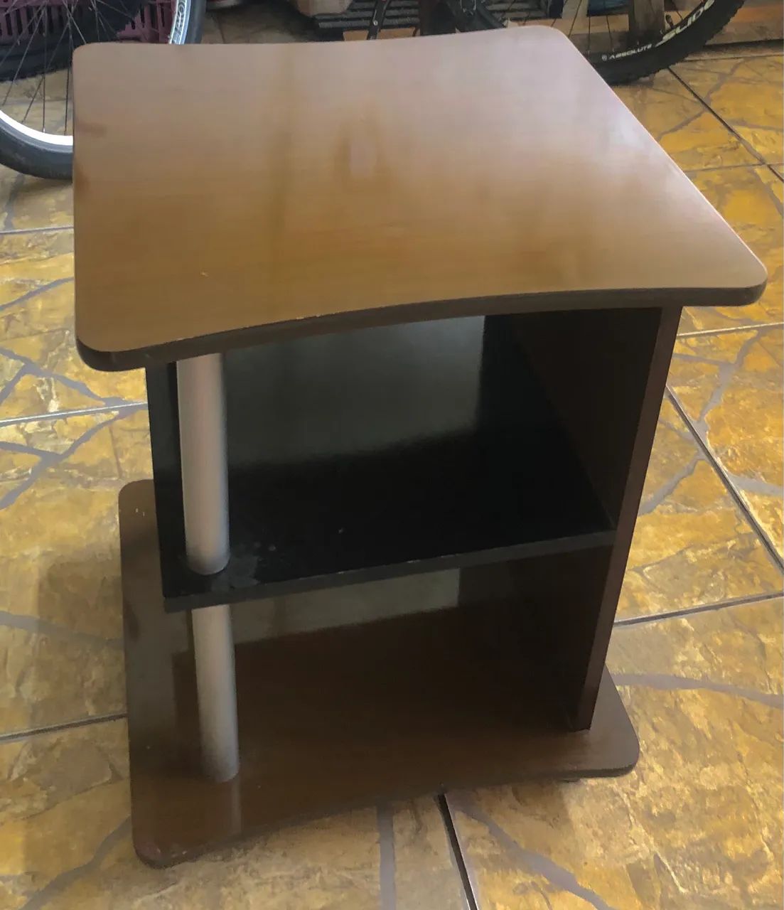 Corner table64386065193473122