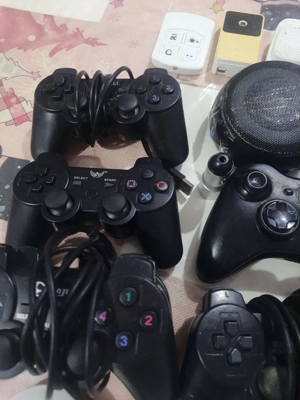 Lote eletronico controles xbox e ps - Foto 3