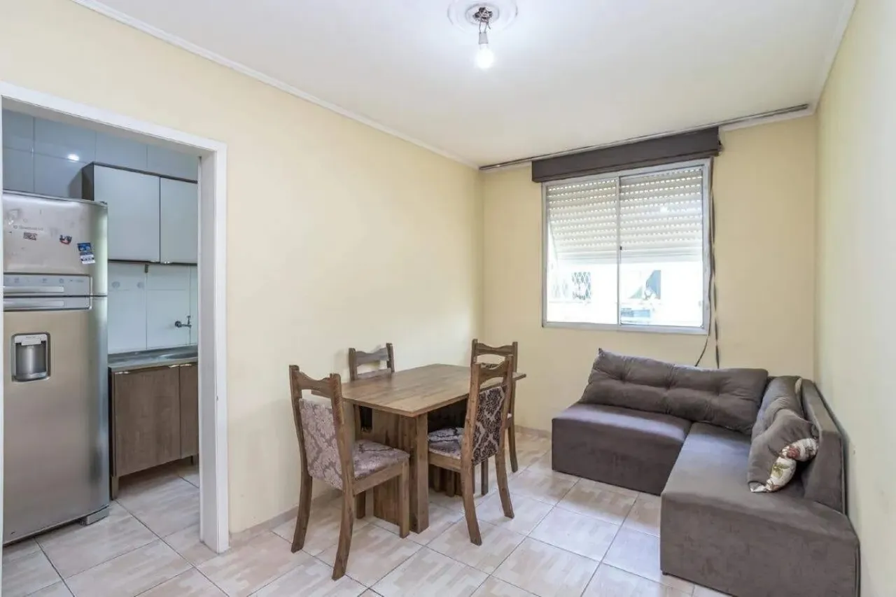 Apartamento mobiliado, com 2 quartos, no bairro Vila Nova.