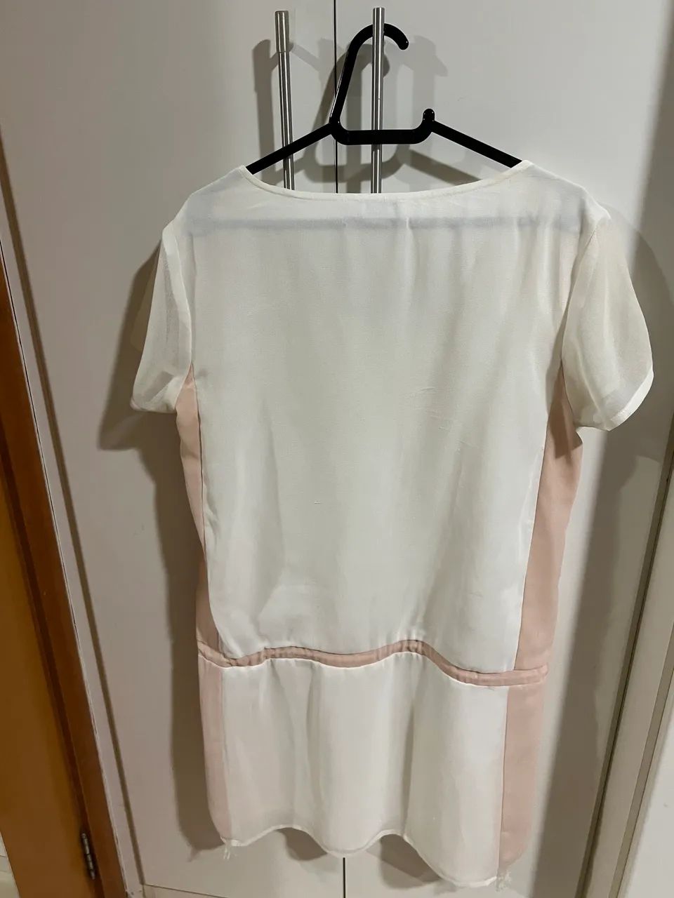 Vestido branco com detalhe bordado - Foto 2