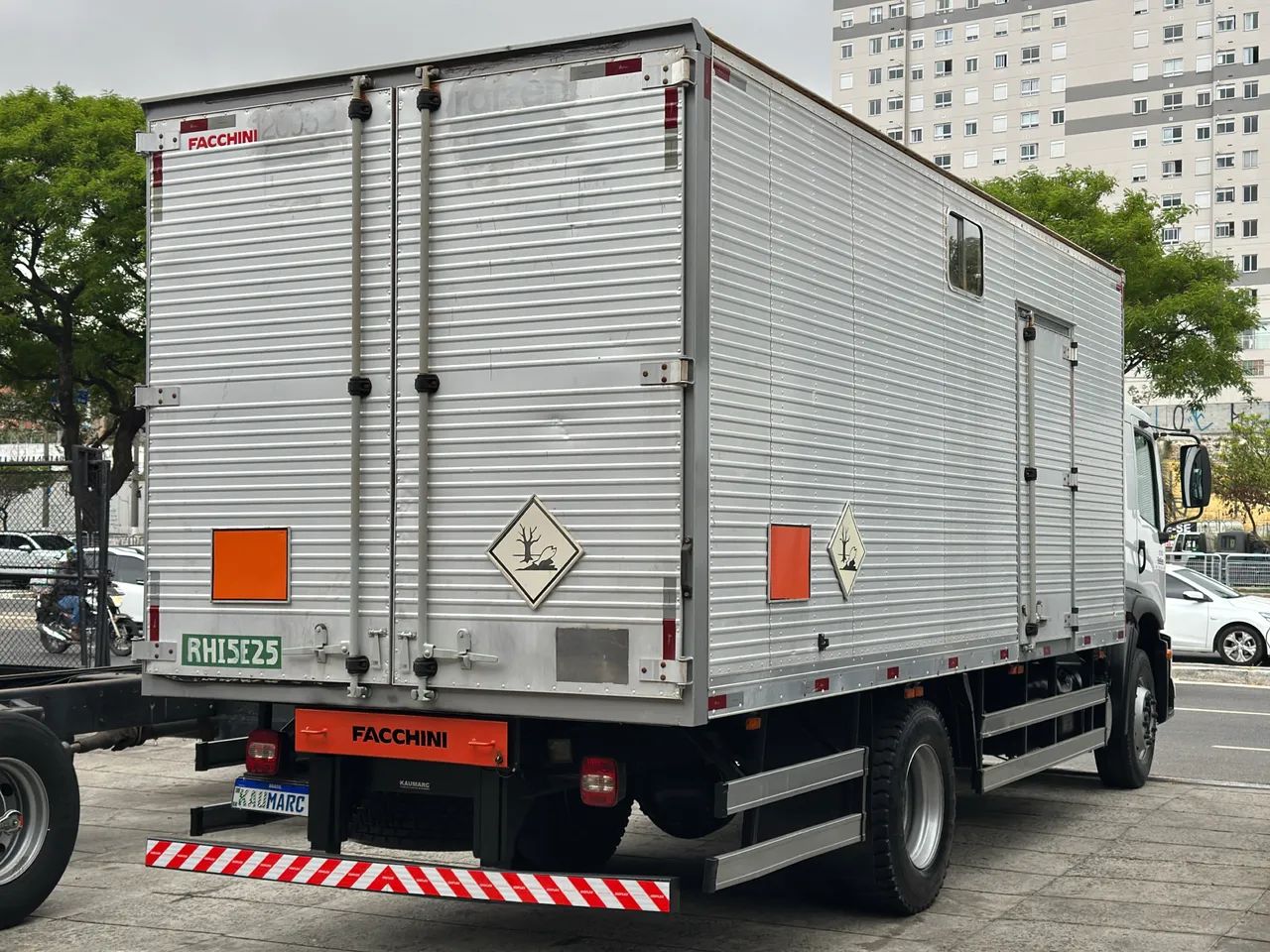 Vw 17-190 Robust Ano 2022 Baú 4x2 Único Dono  - Foto 9