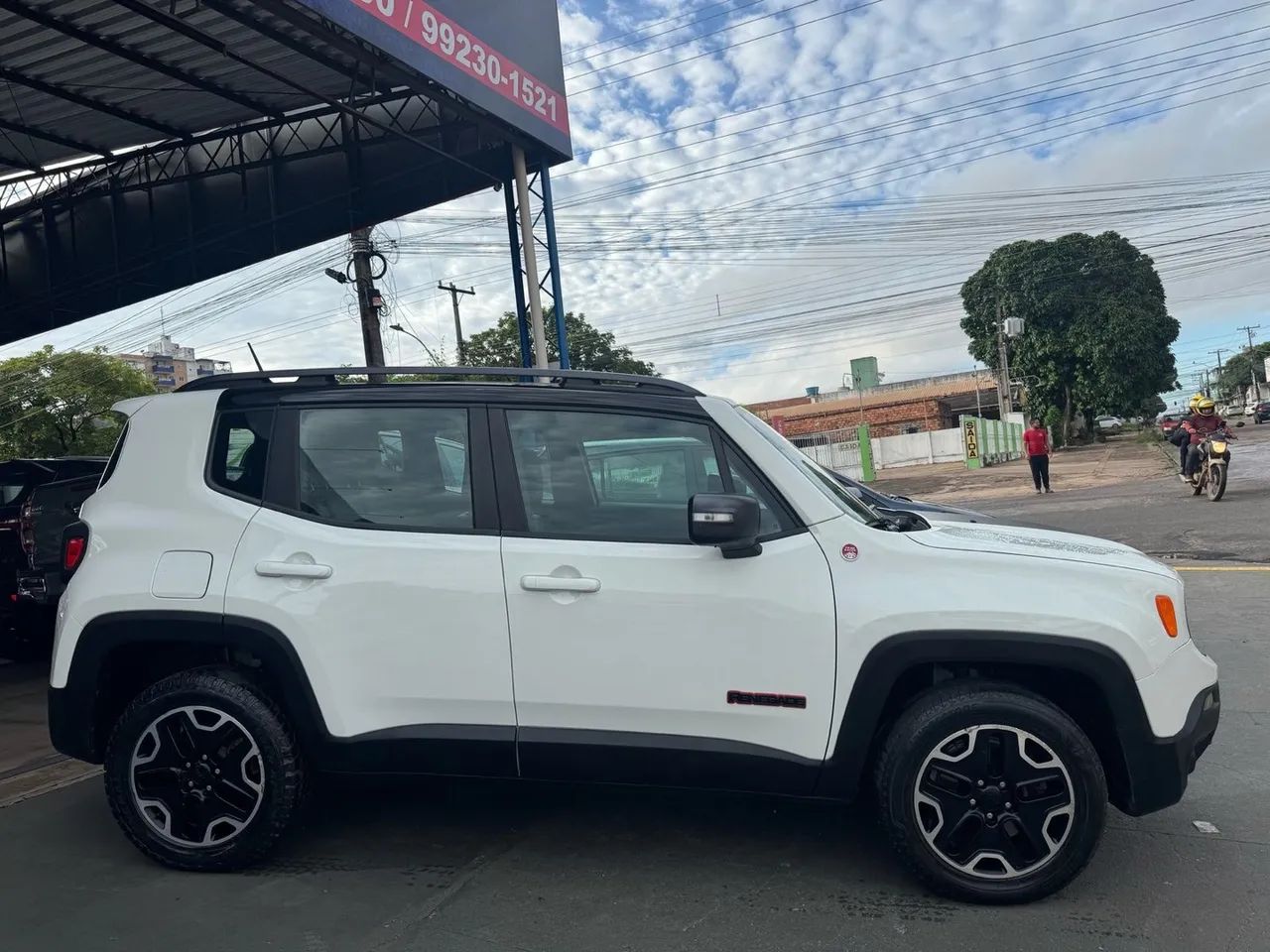 Renegade 2016 TrailHawk 4X4 REPASSE VEÍCULOS  - Foto 4