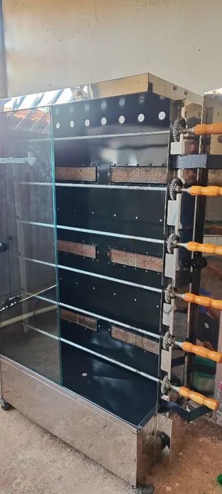 Máquina de assar frango 