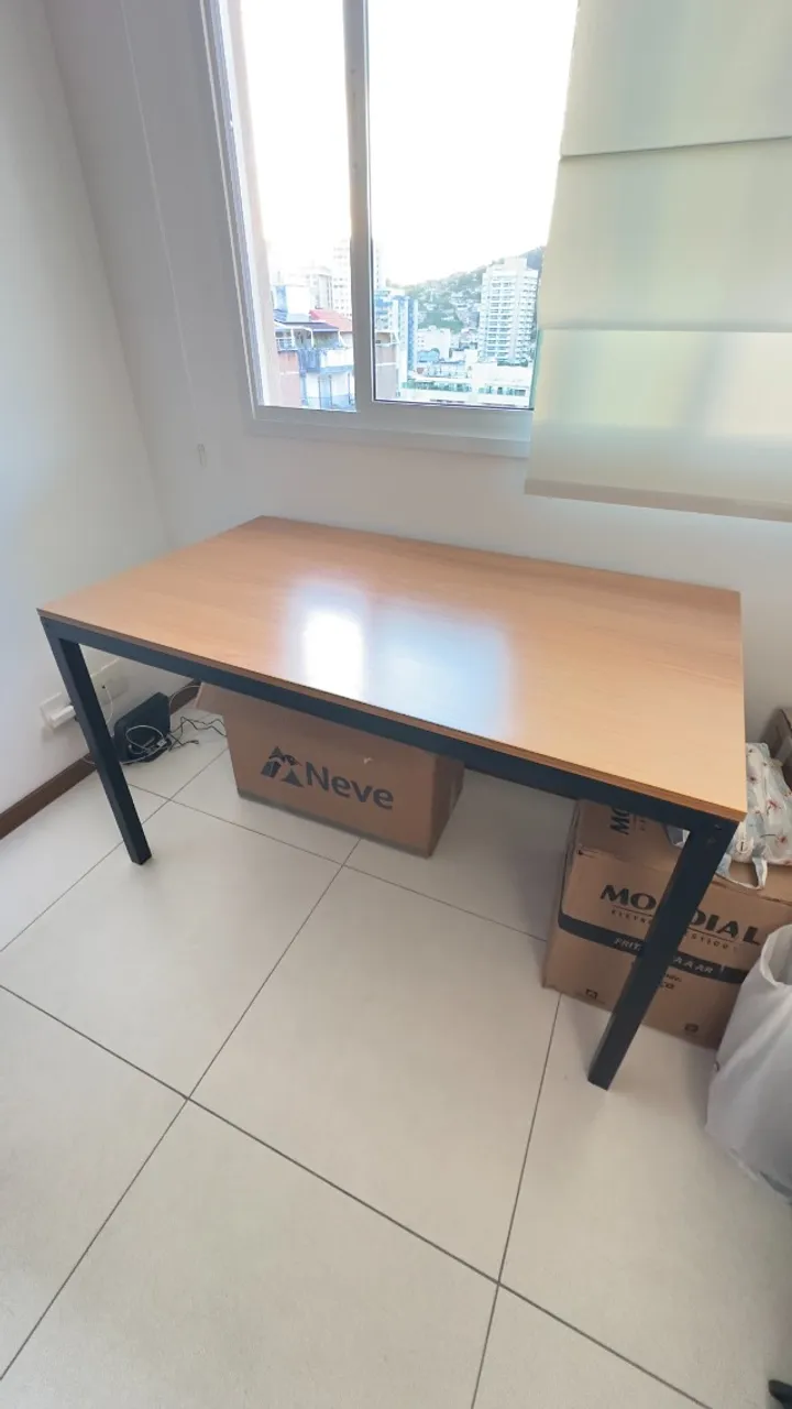 Mesa escritório base metric - tokstok - 130 x 75 cm