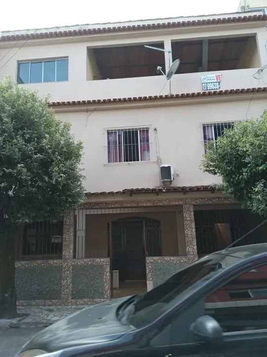 CASA EM BAIXO MAIS 4 APARTAMENTOS 