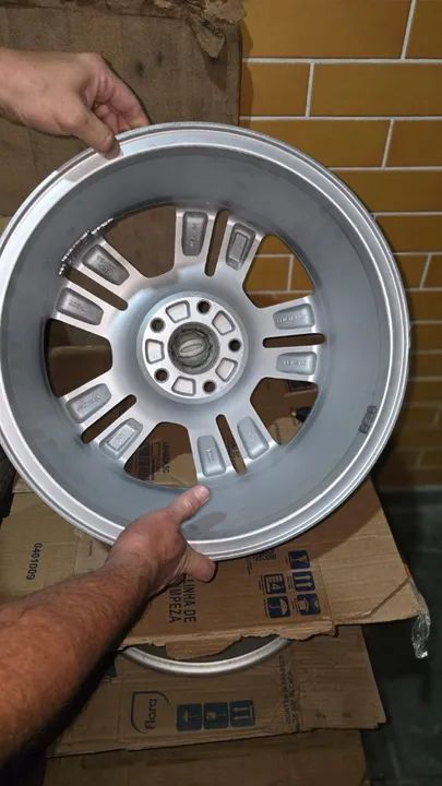 Jogo 4 Rodas originais FUSION, reformadas / diamantadas  - Foto 3
