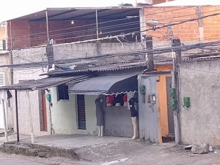 Toldo em perfeito estado