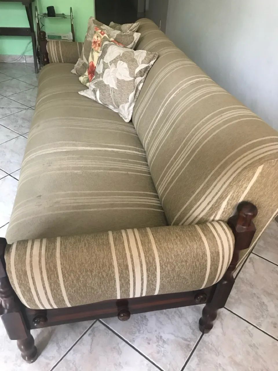 Sofá madeira antigo - Foto 5