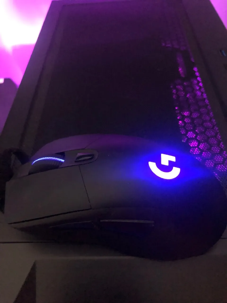 Mouse Gamer Logitech G403 - Iluminação RGB