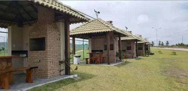 Terreno à venda, 240 m² por R$ 90.000 - Carapibus - Conde/PB