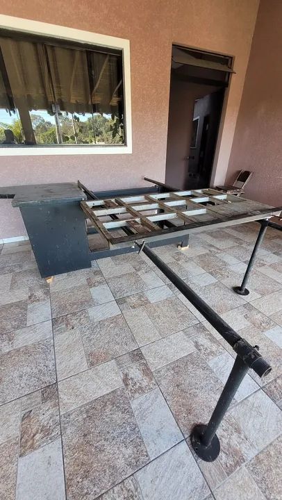 Esquadrejadeira de bancada