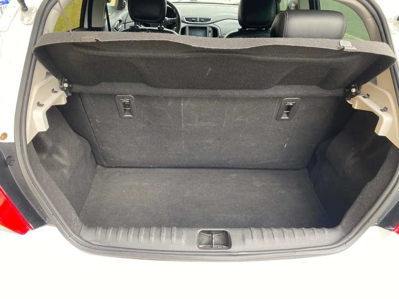 Chevrolet Onix Hatch LTZ 1.4 8V Flex Power Aut. 4P 2019 - Foto 6