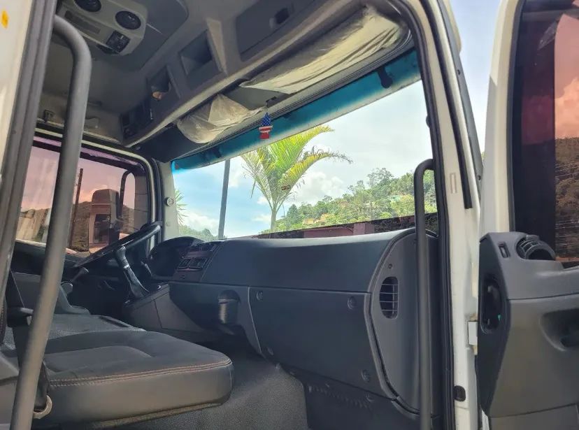 Caminhão Mercedes Benz Atego 2430 - Bau - Foto 5