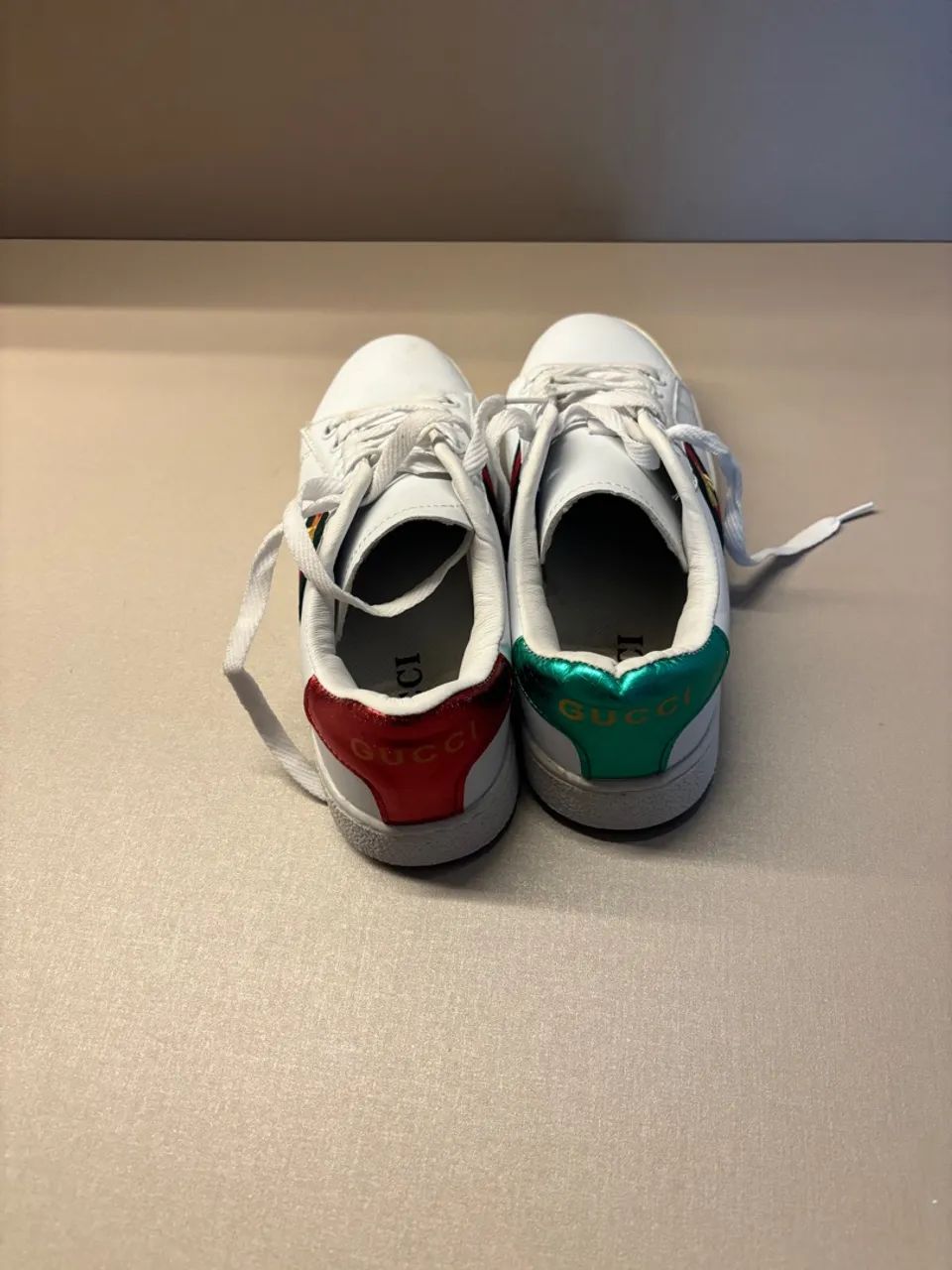 Tênis Gucci Ace Branco com Detalhes - Foto 2