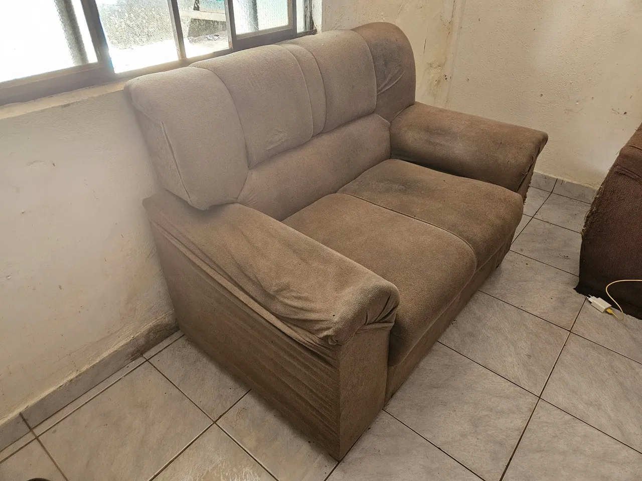 Sofá 2 Lugares uasda<br>?Aceito negociação.?