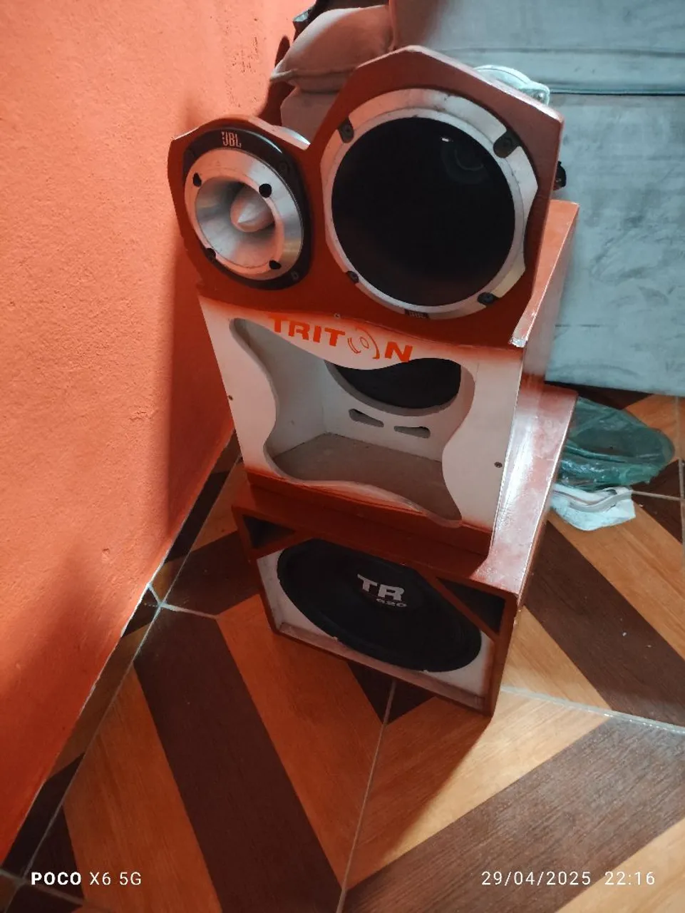 Caixa de som automotiva completa