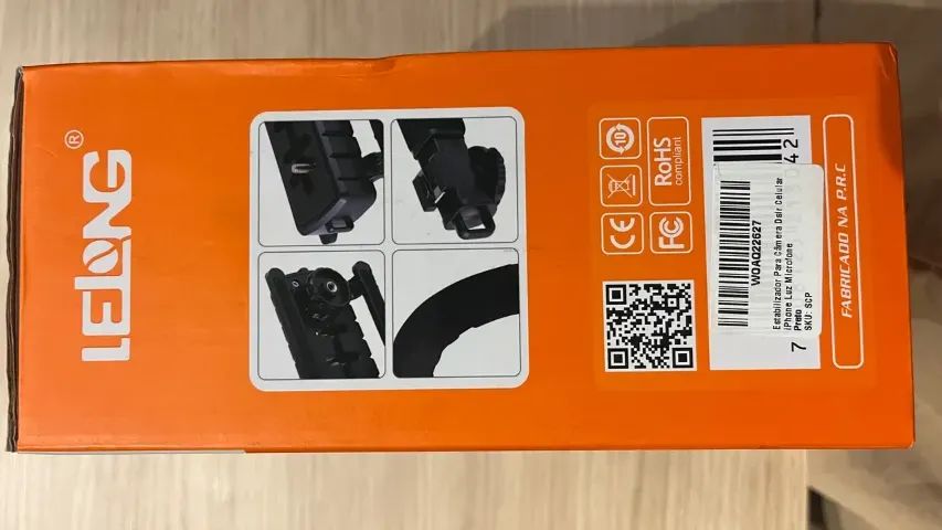 Estabilizador de Vídeo com Suporte, Led, Microfone e Controle - Foto 4