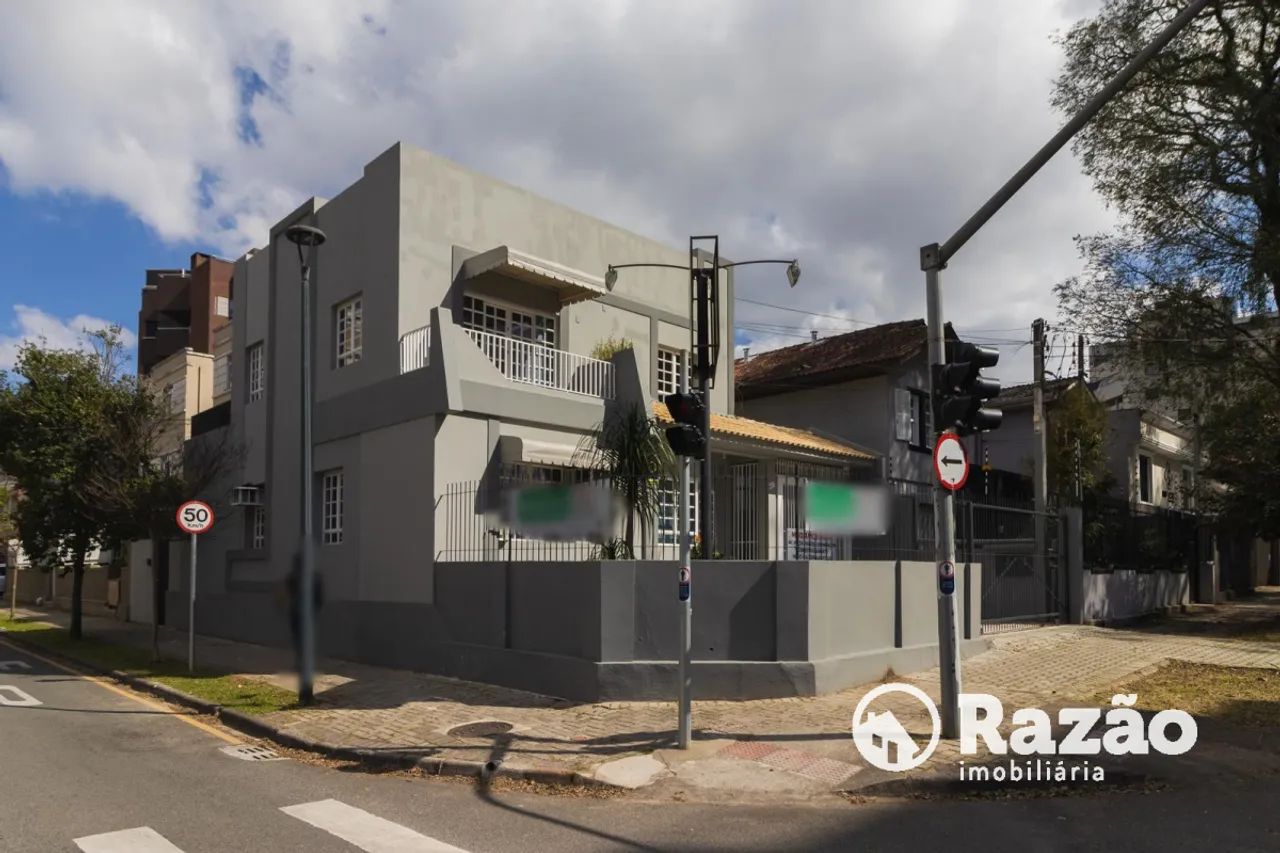 PRÉDIO COMERCIAL COM 10 SALAS - AREA TOTAL 300m² - ALTO DA XV - REF 5627-RAZÃO