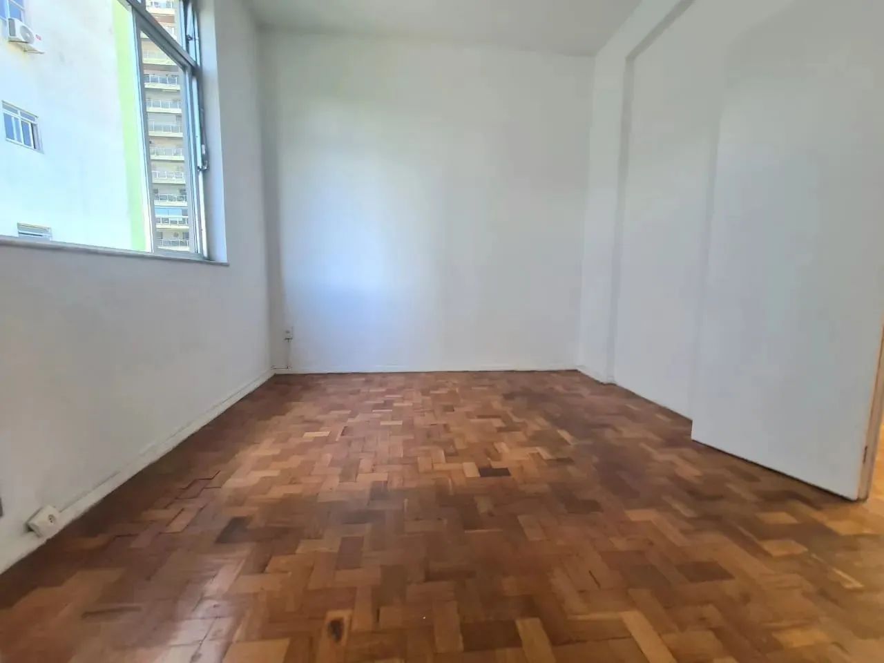 Excelente QUARTO e SALA próximo ao Shopping Rio SUL BOTAFOGO RJ