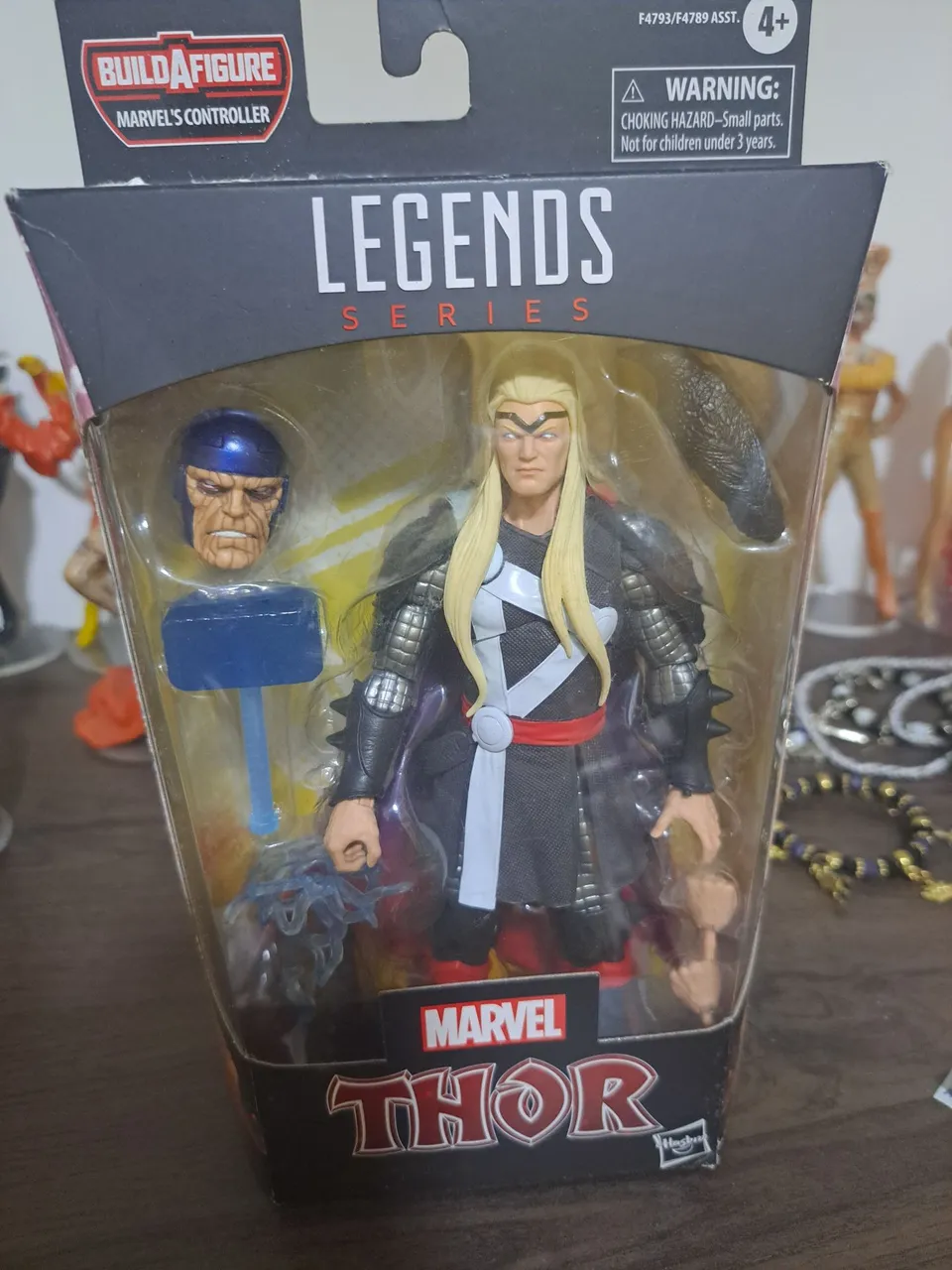 Boneco Thor Marvel Legends Controller