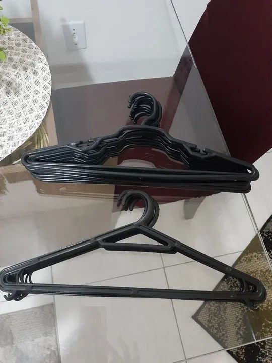 Kit 40 cabides pelo menor preço! - Foto 2