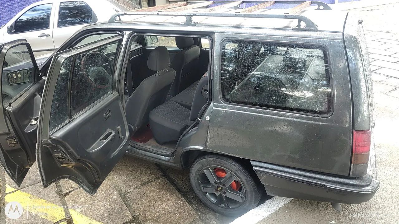 Kadete Ipanema 1. 8 1995 GNV toda reformada cx som+fonte+modulo 300. + mesa de som 300. - Foto 4