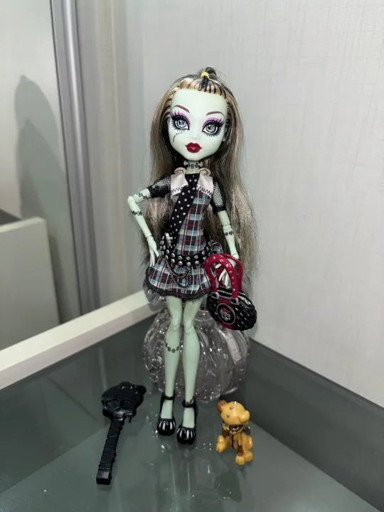 Boneca Monster High Frankie Stein - Original