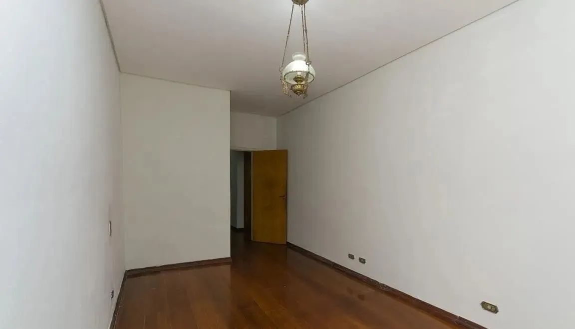 Casa no Planalto Paulista, 190m², 3 dormitórios. - Foto 2