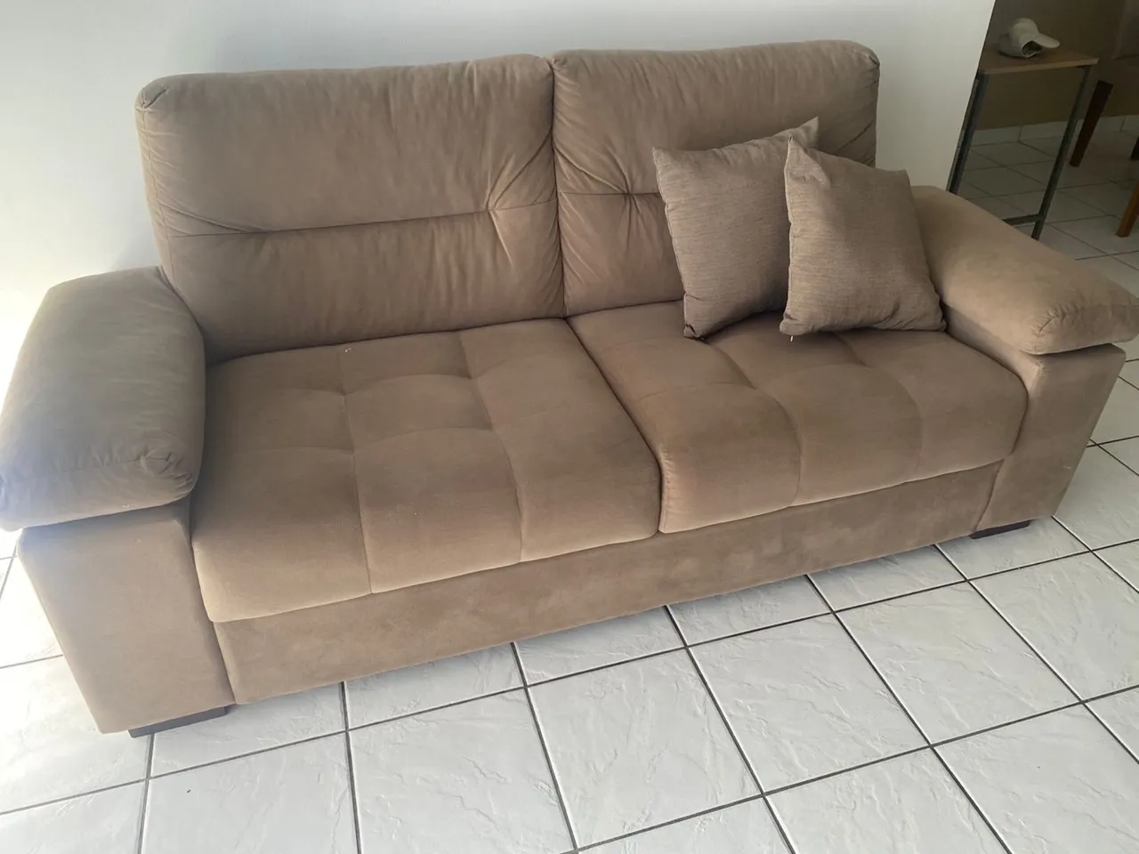 Sofá 2 Lugares Confortável e Elegante
