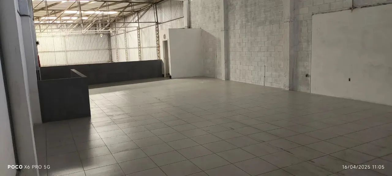 Aluga-se galpão próximo a Av Leste/Oeste em Viana divisa com Cariacica - Foto 5
